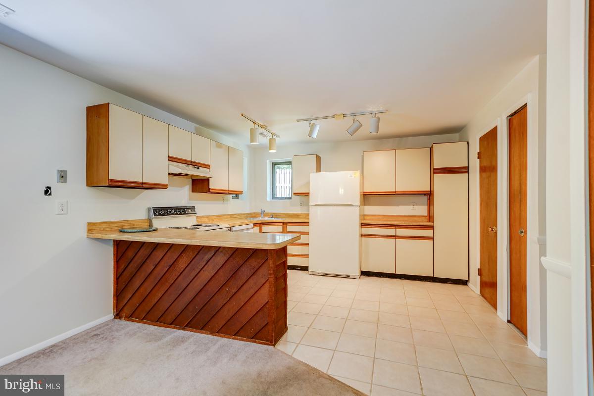 1266 Green Holly Dr