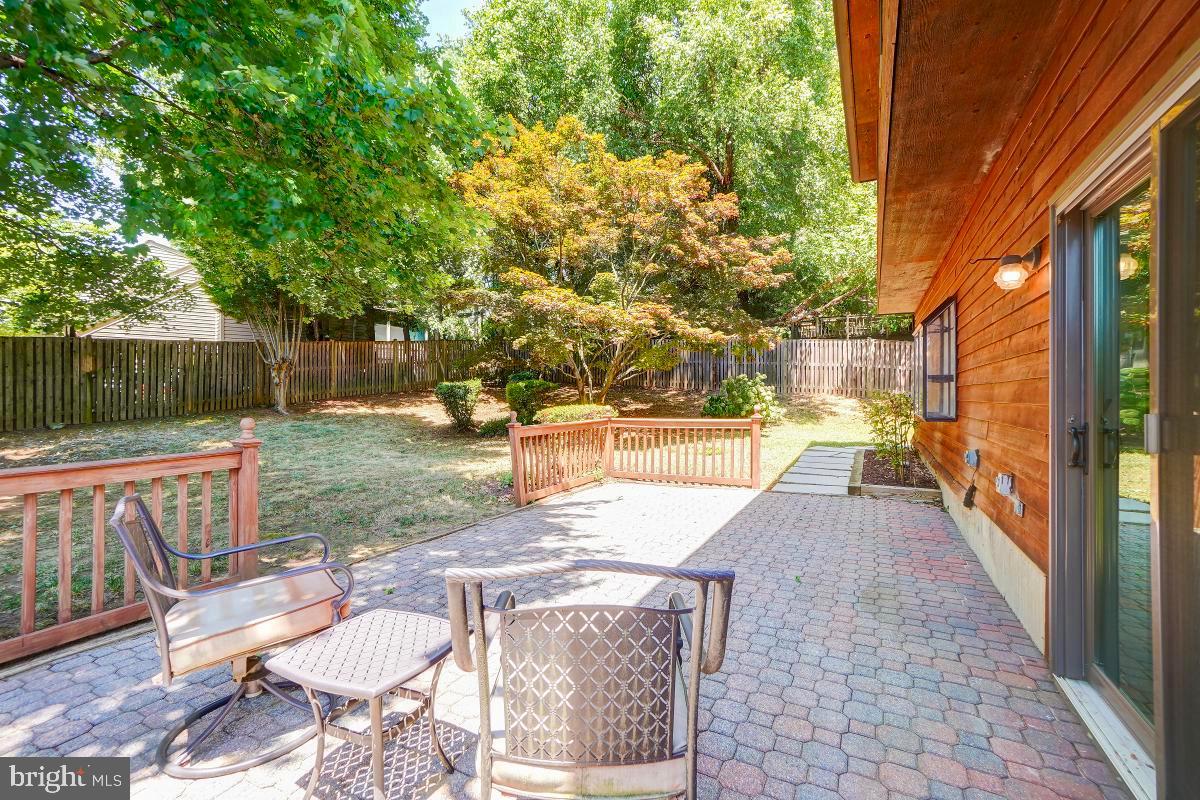 1266 Green Holly Dr