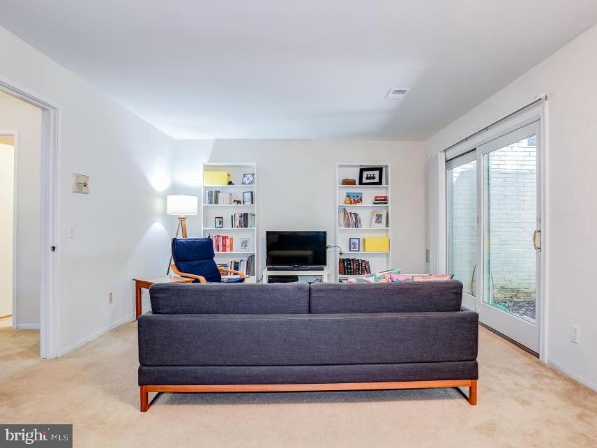 516 New Mark Esplanade Way