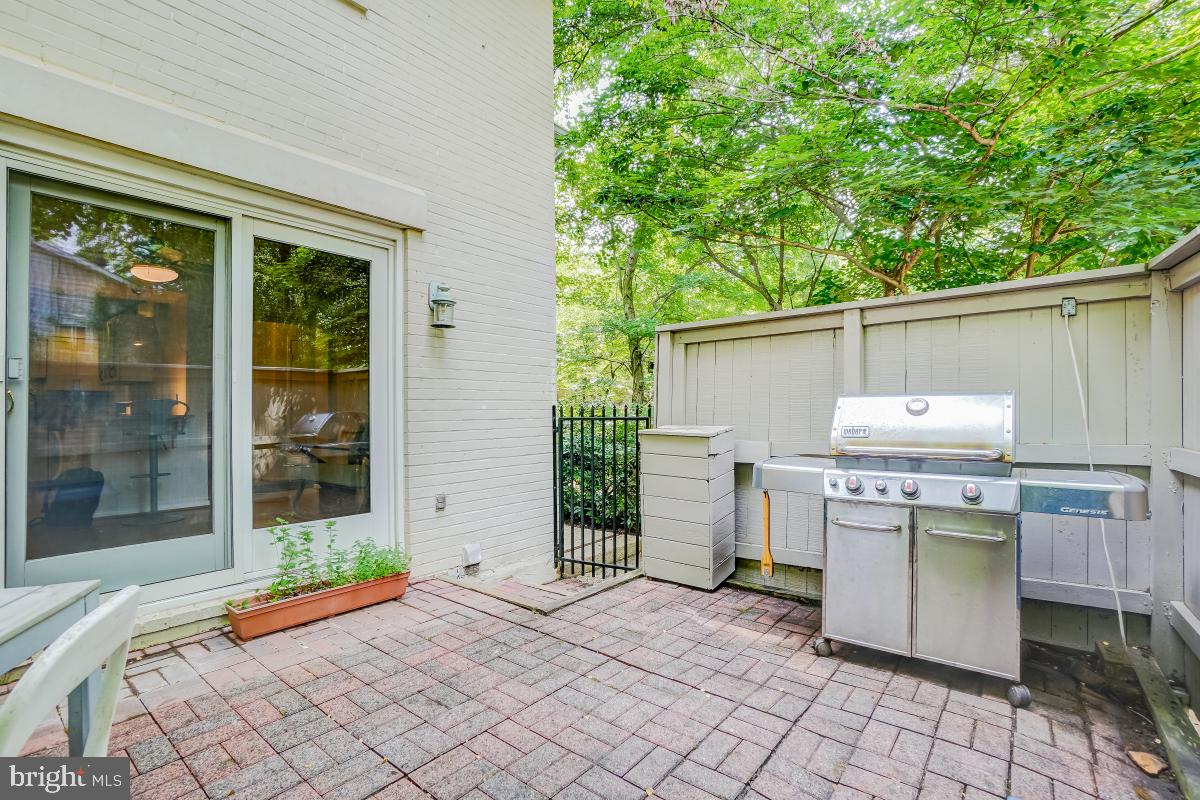 516 New Mark Esplanade Way