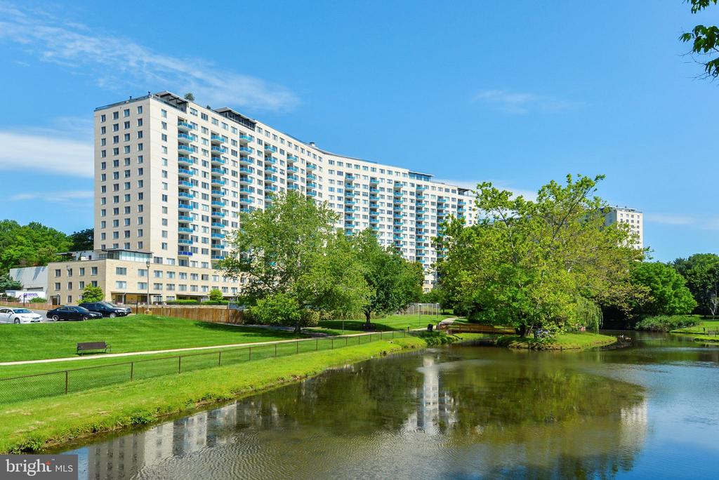 10401 GROSVENOR PLACE 1322