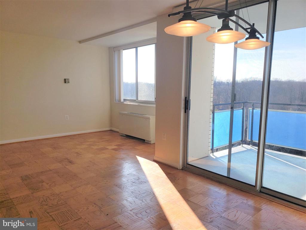 10401 GROSVENOR PLACE 1322