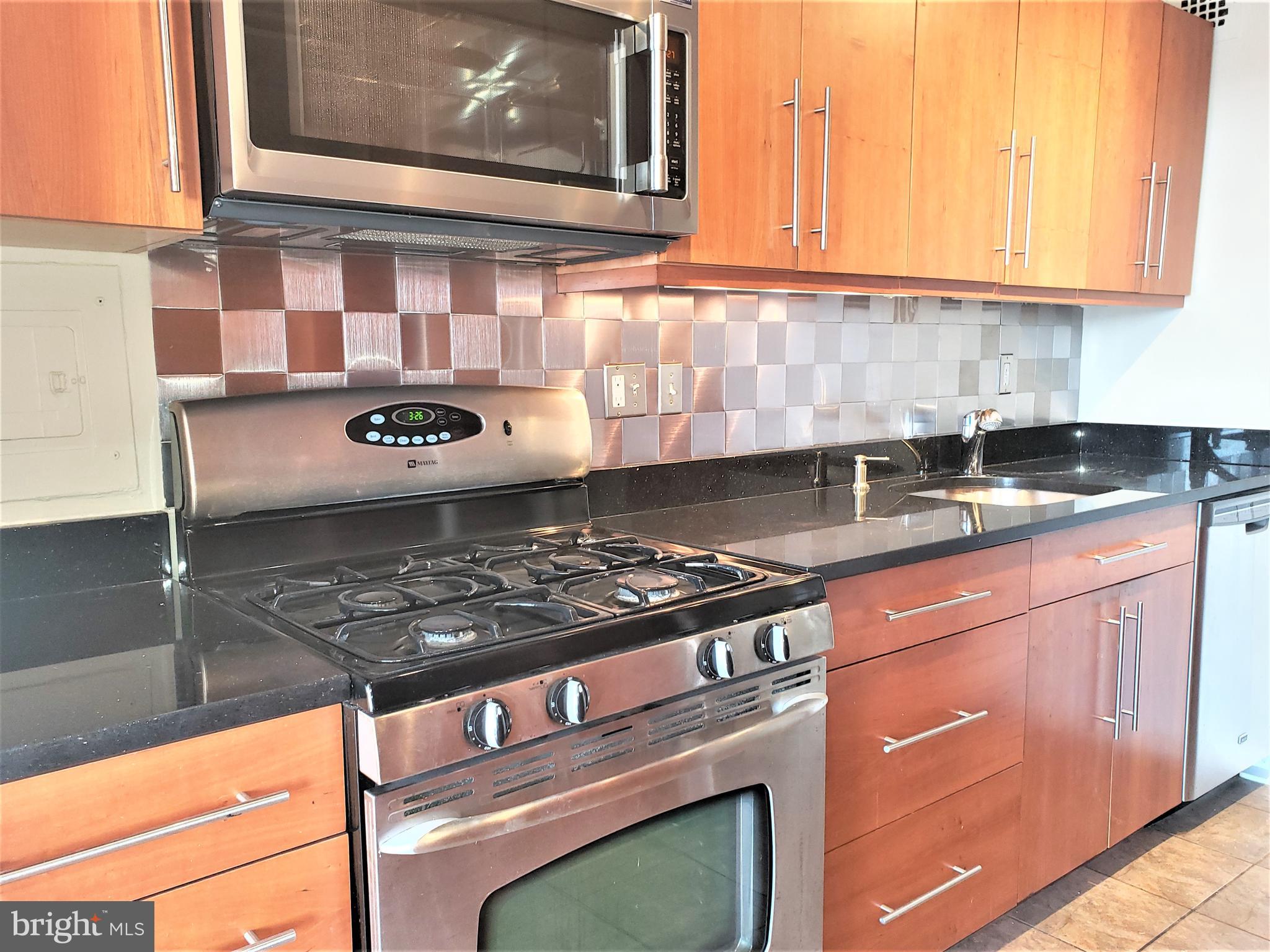 10401 GROSVENOR PLACE 1322