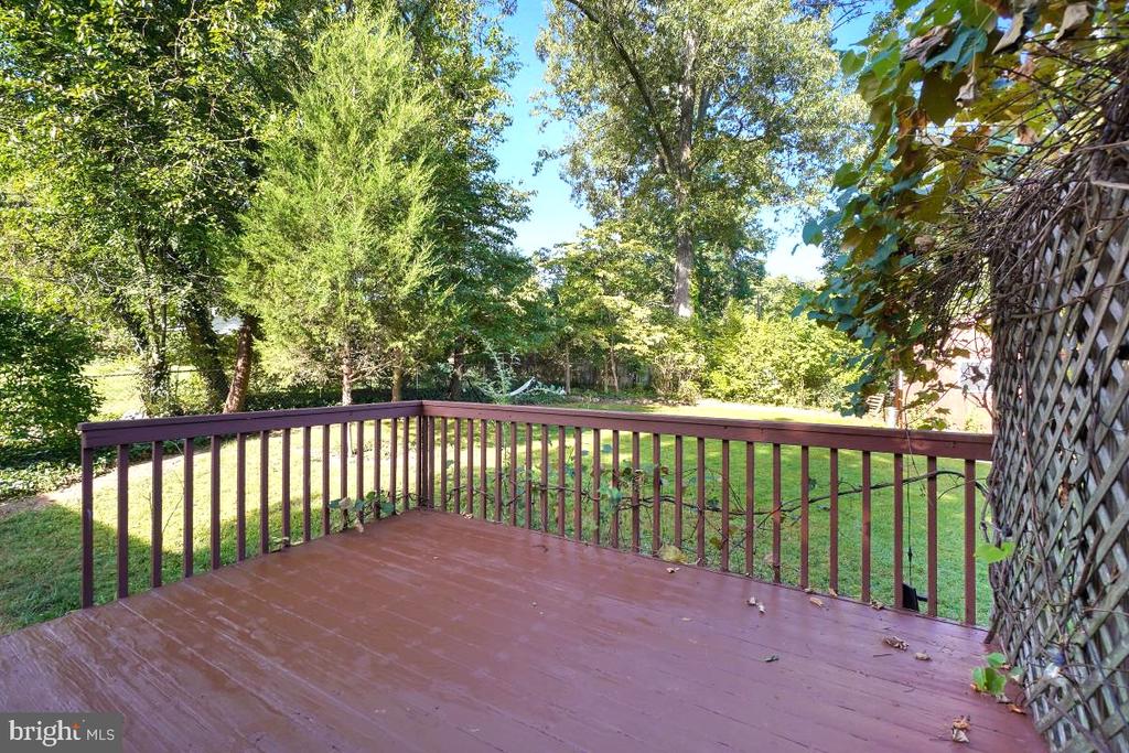 1224 SIMMONS DRIVE