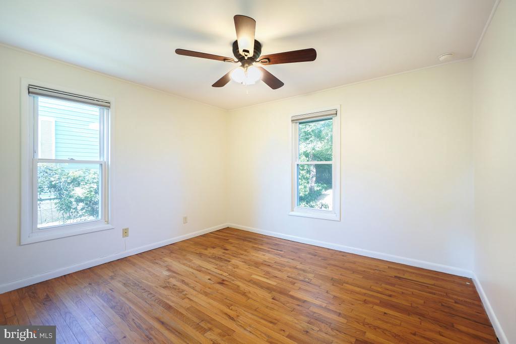 1224 SIMMONS DRIVE