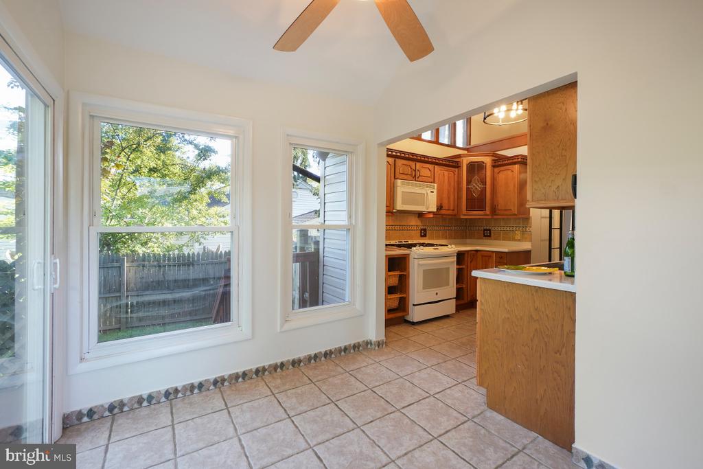 1224 SIMMONS DRIVE