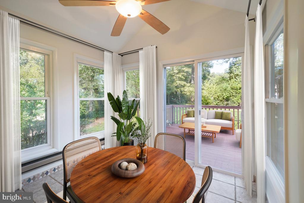 1224 SIMMONS DRIVE