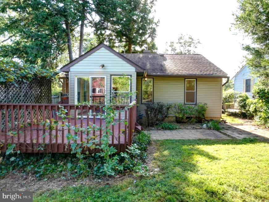 1224 SIMMONS DRIVE