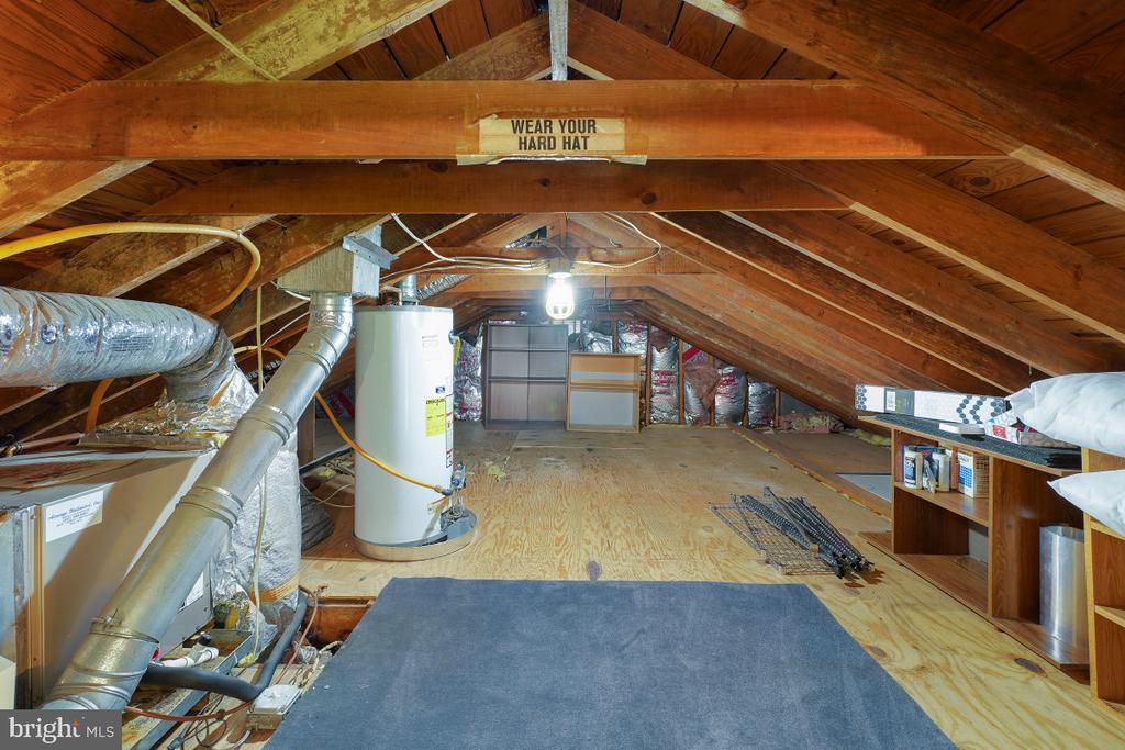 1224 SIMMONS DRIVE