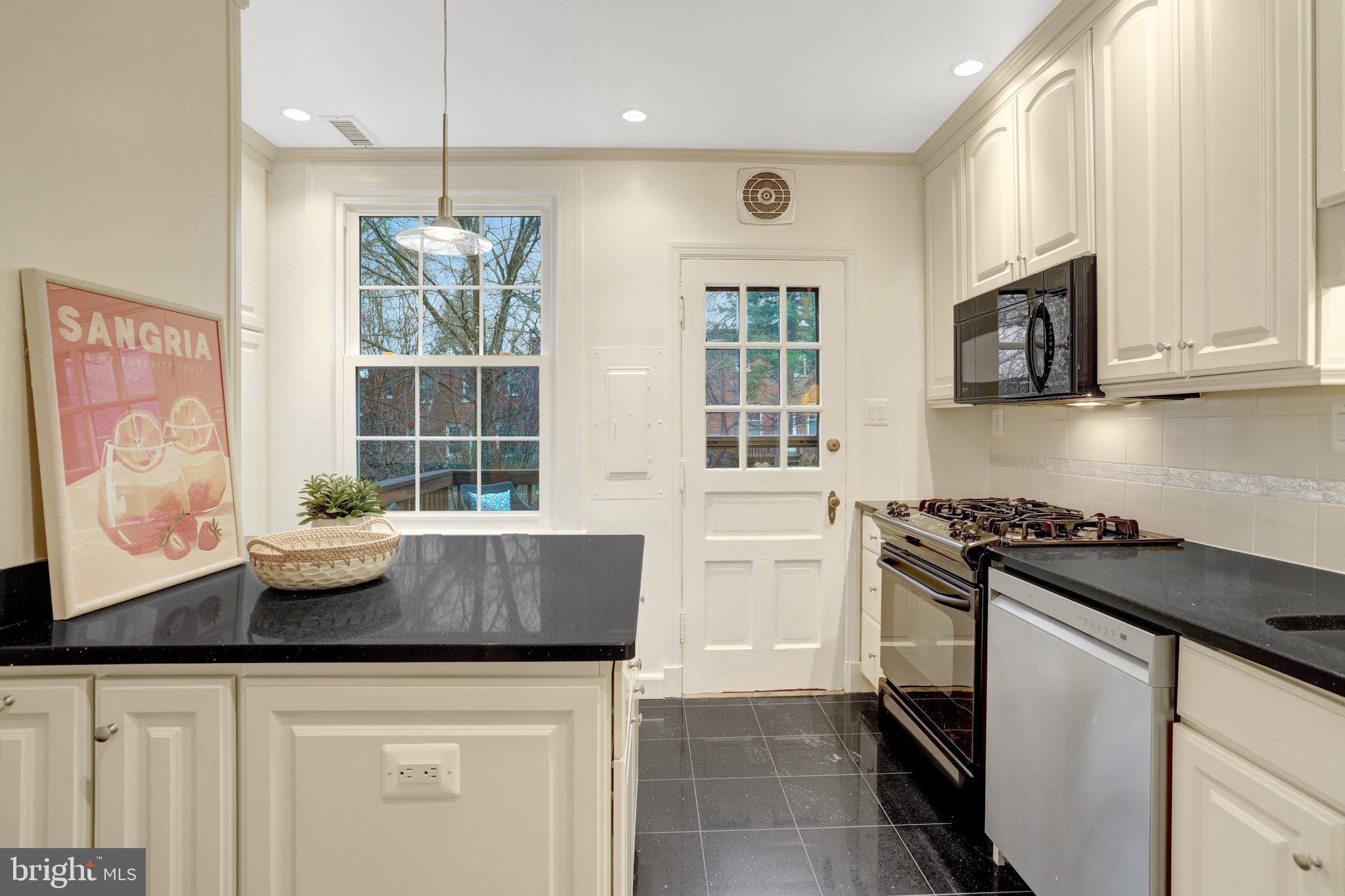 1201 S BARTON STREET 182