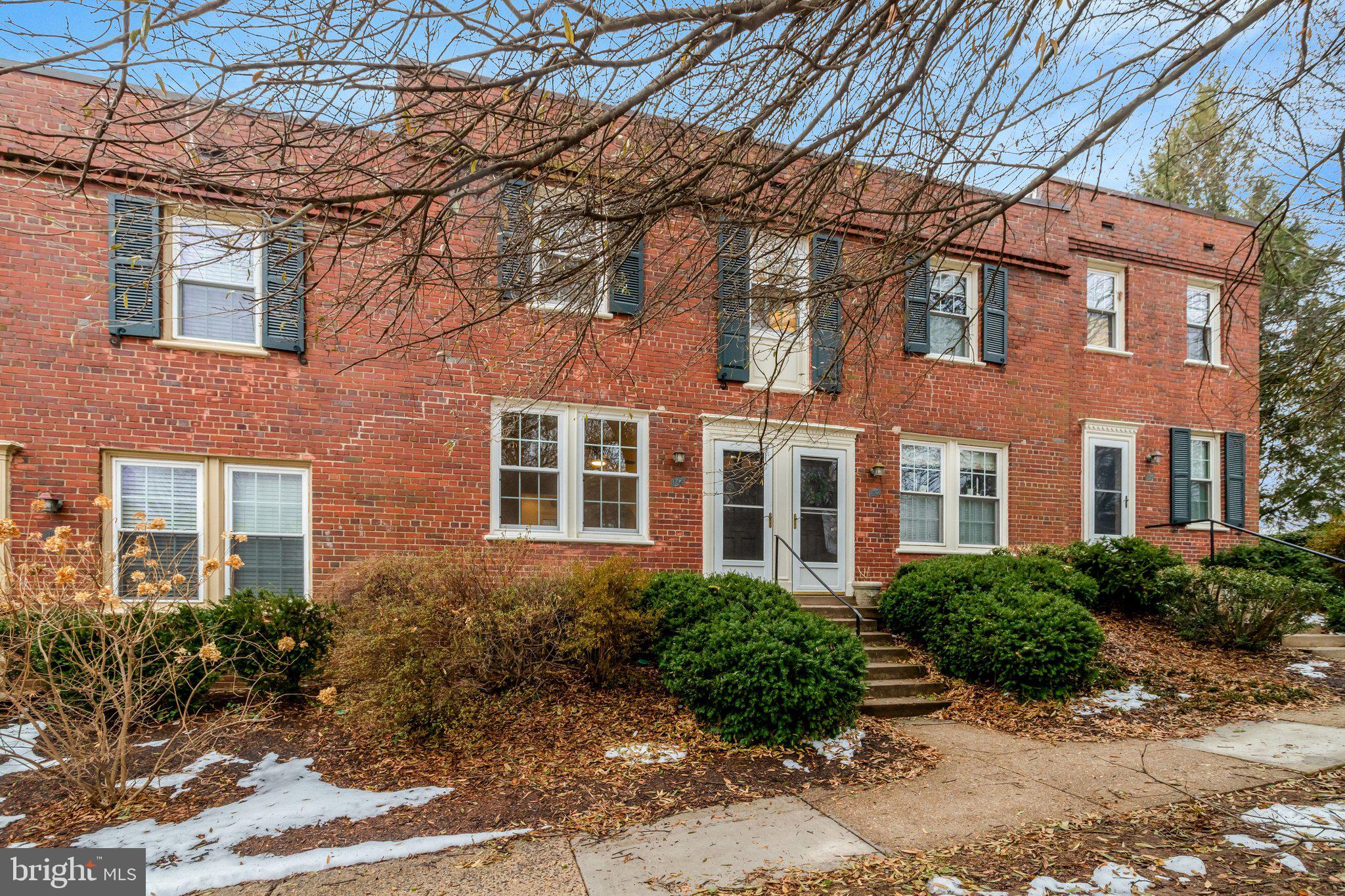 1201 S BARTON STREET 182