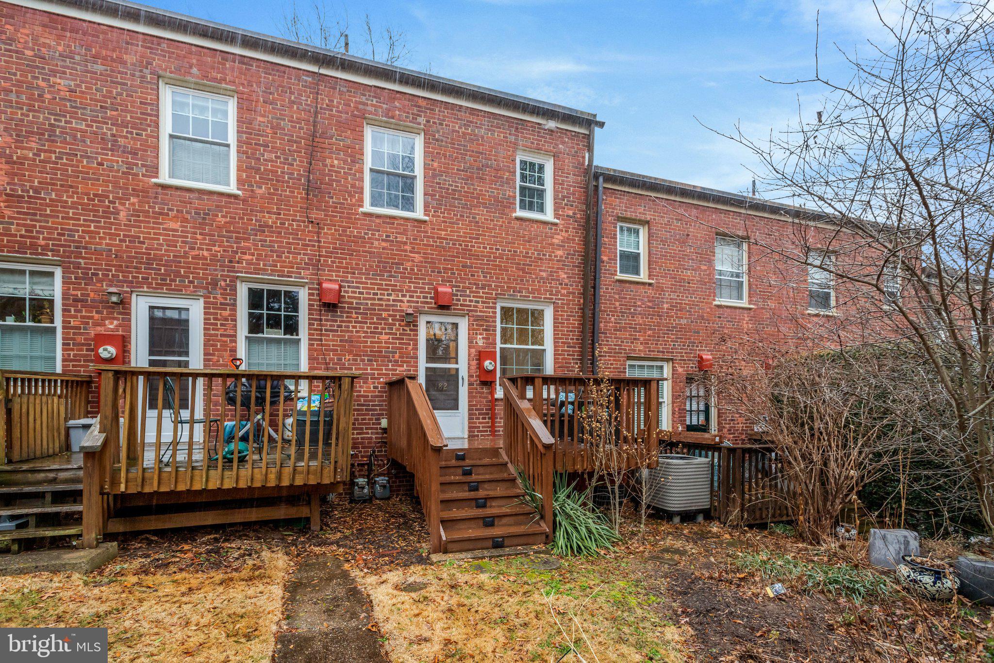 1201 S BARTON STREET 182