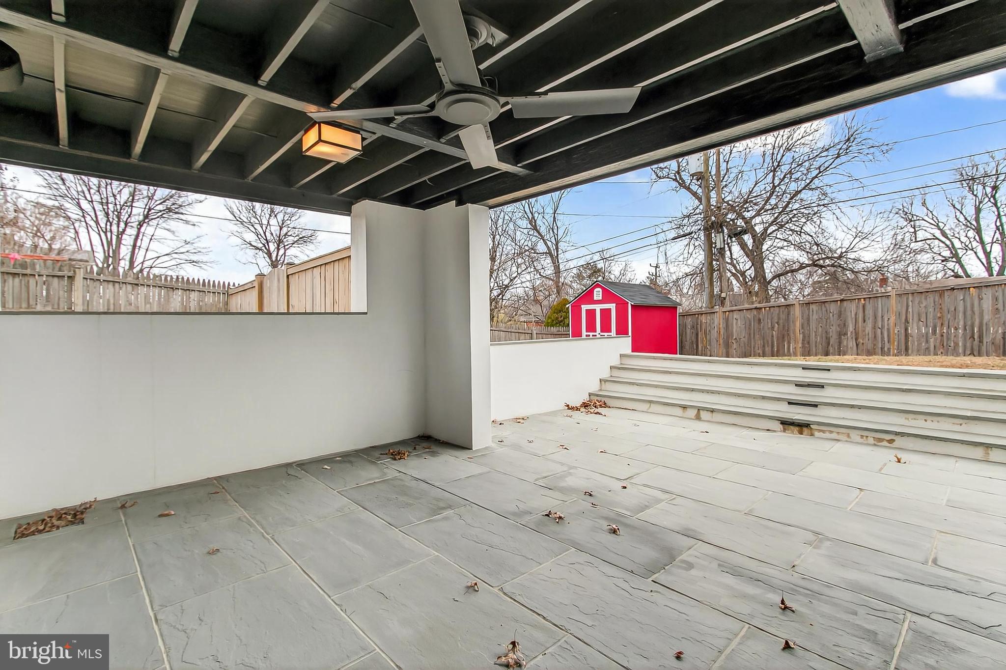 1007 N SYCAMORE STREET