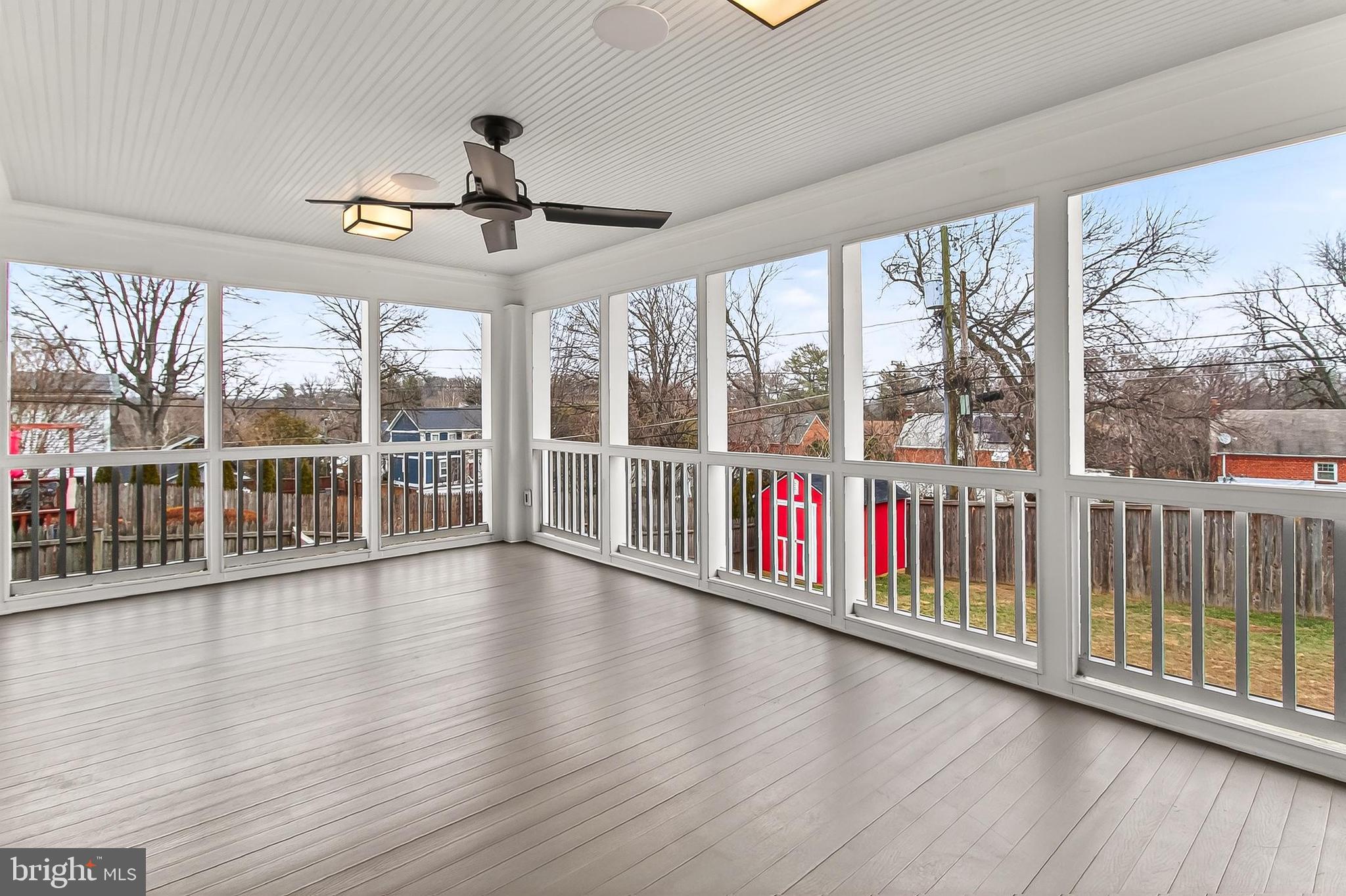 1007 N SYCAMORE STREET