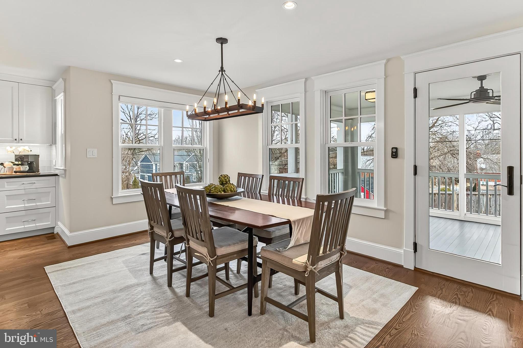 1007 N SYCAMORE STREET