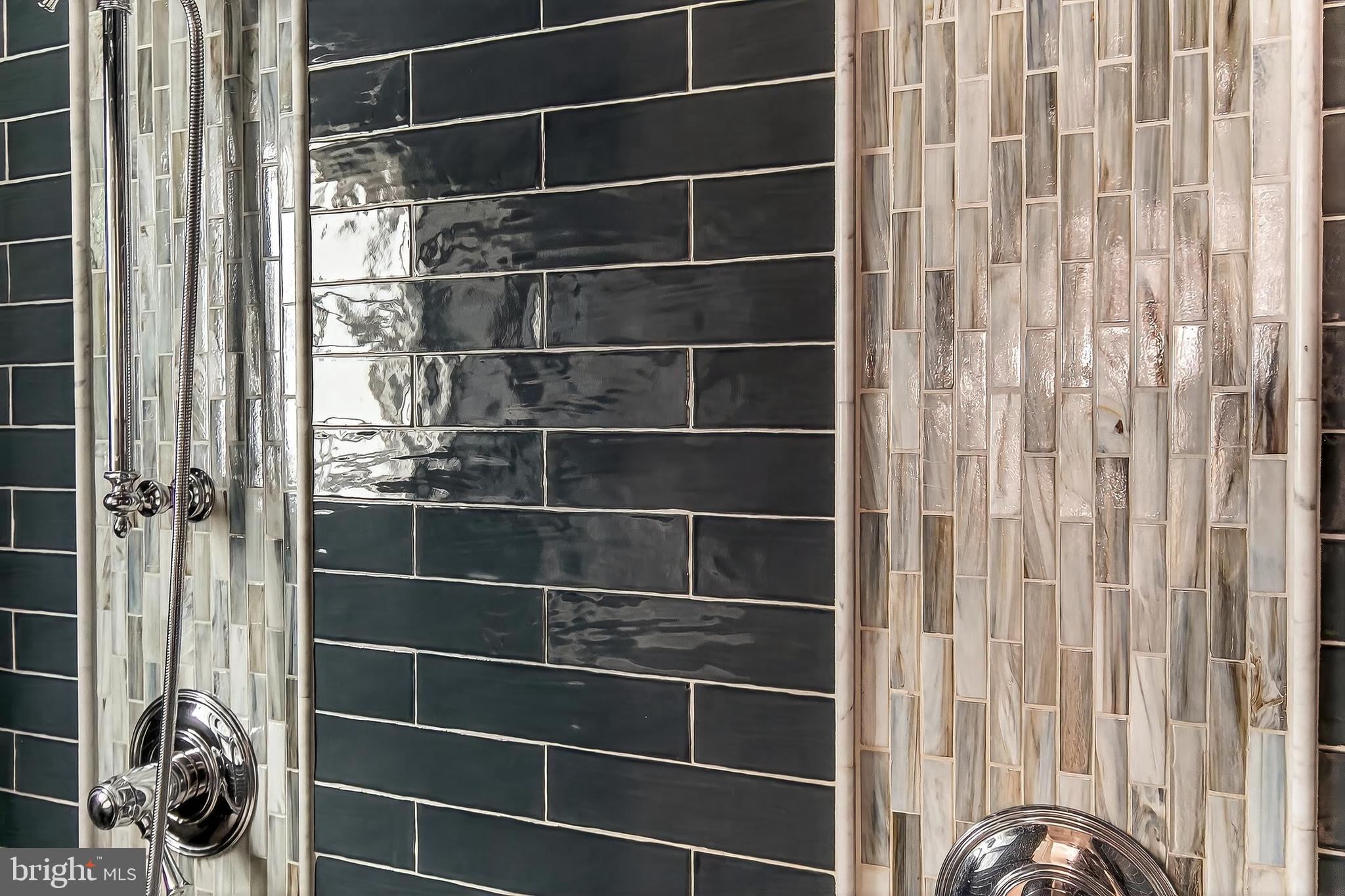 1007 N SYCAMORE STREET