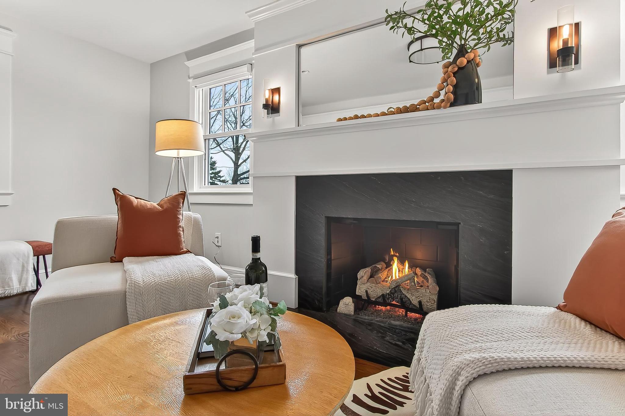 1007 N SYCAMORE STREET