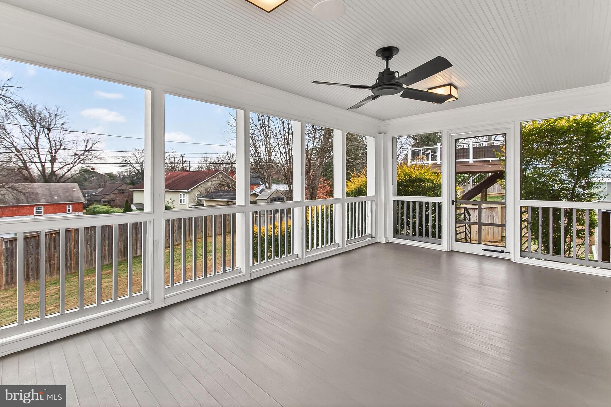 1007 N SYCAMORE STREET