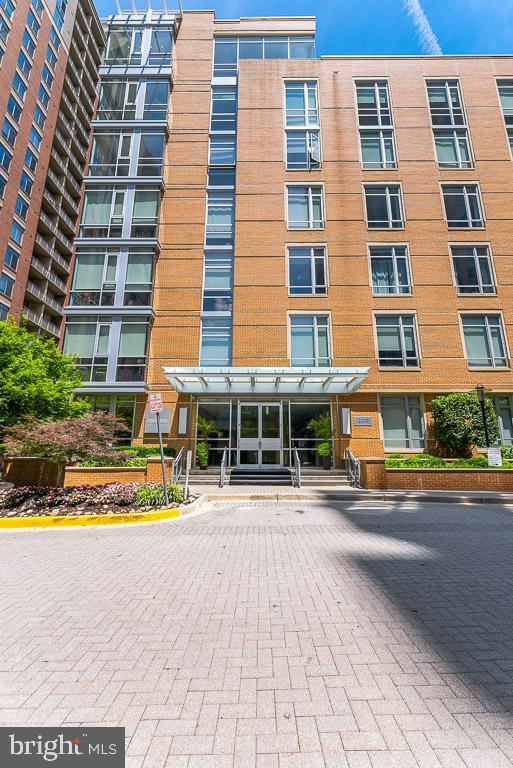 12025 New Dominion Pkwy #204