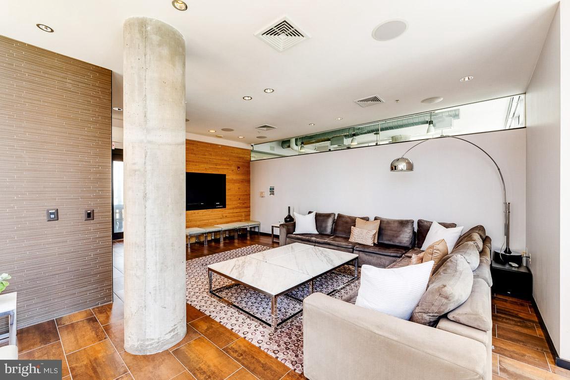 12025 New Dominion Pkwy #204