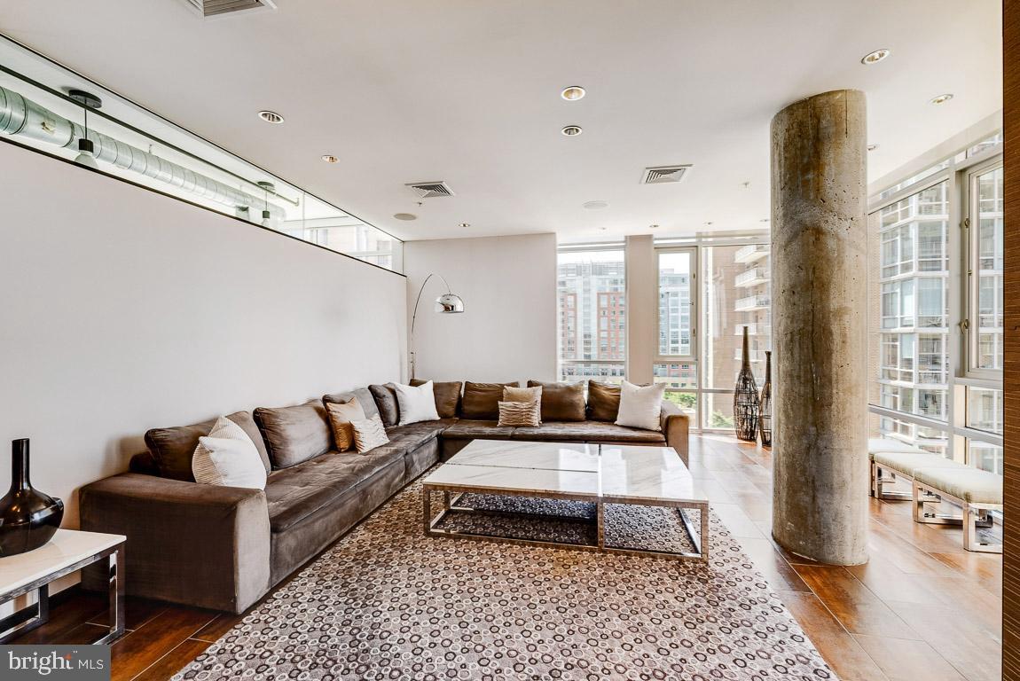 12025 New Dominion Pkwy #204