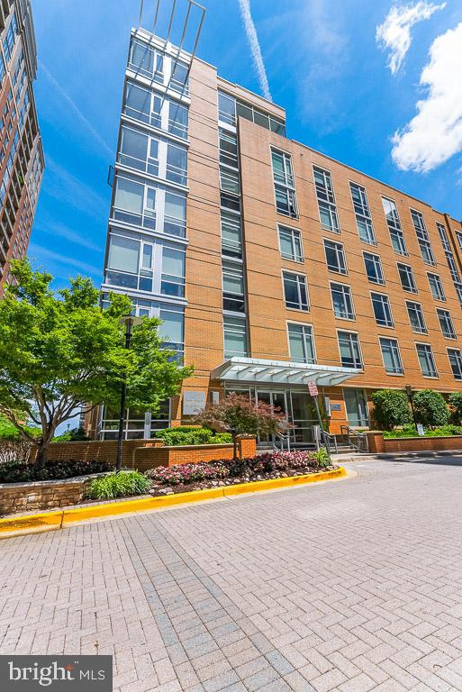 12025 New Dominion Pkwy #204