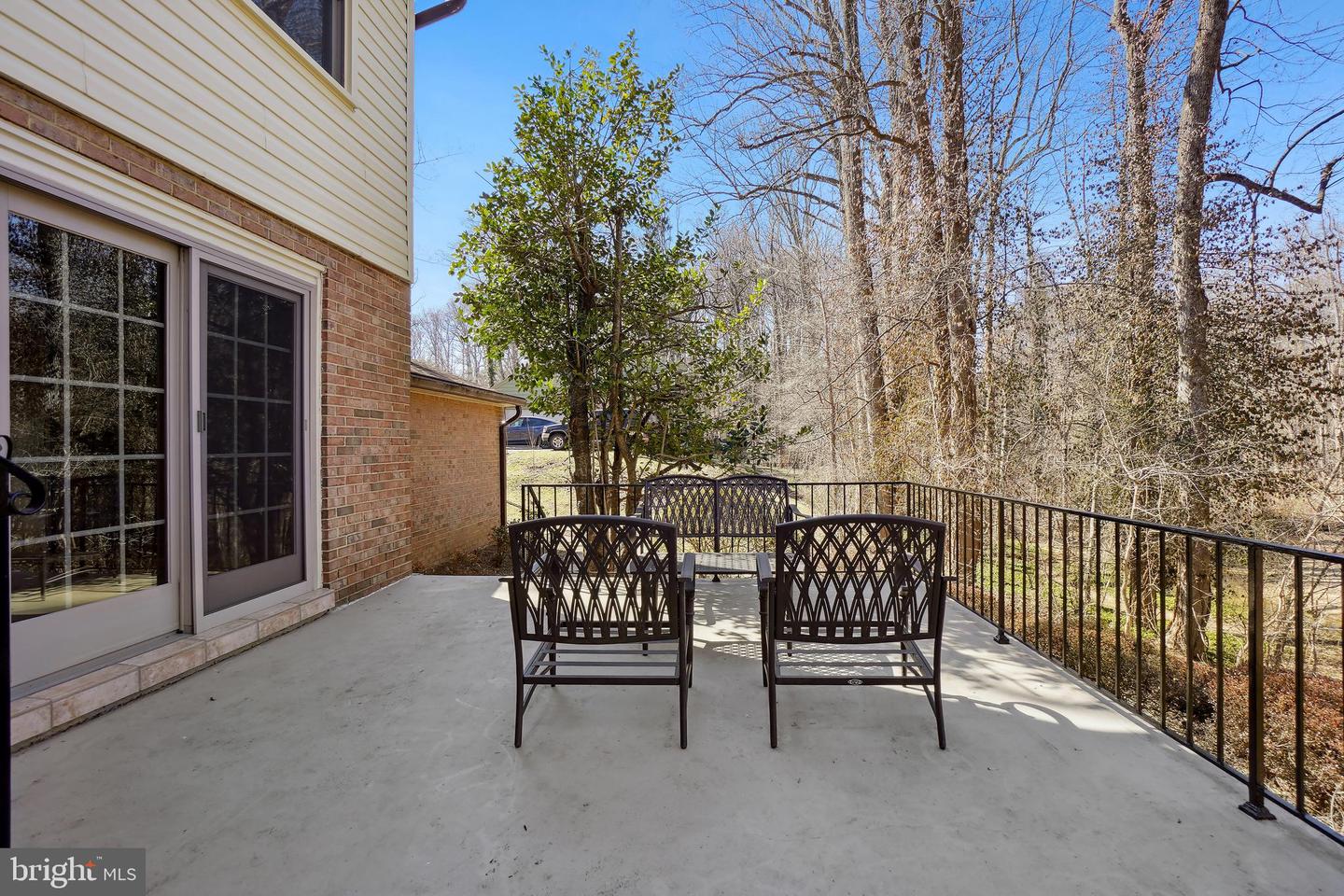 1554 Forest Villa Ln