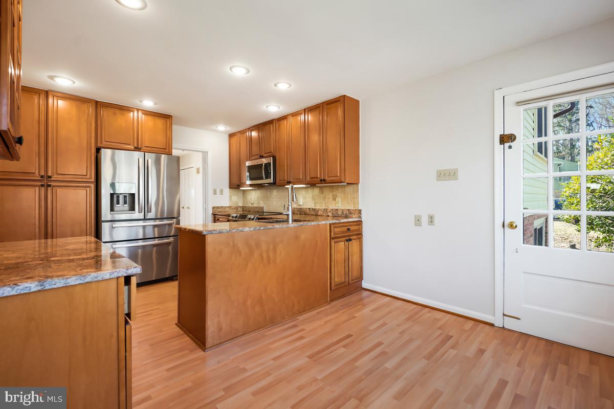 1554 Forest Villa Ln
