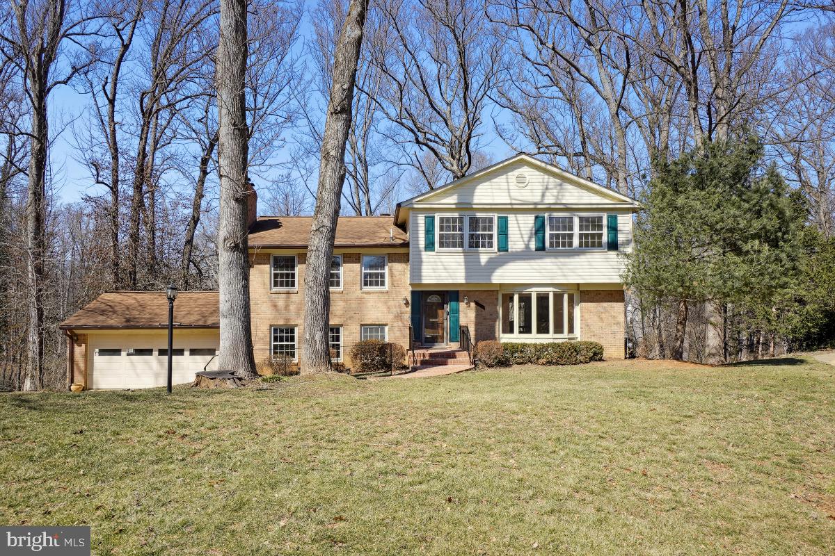 1554 Forest Villa Ln