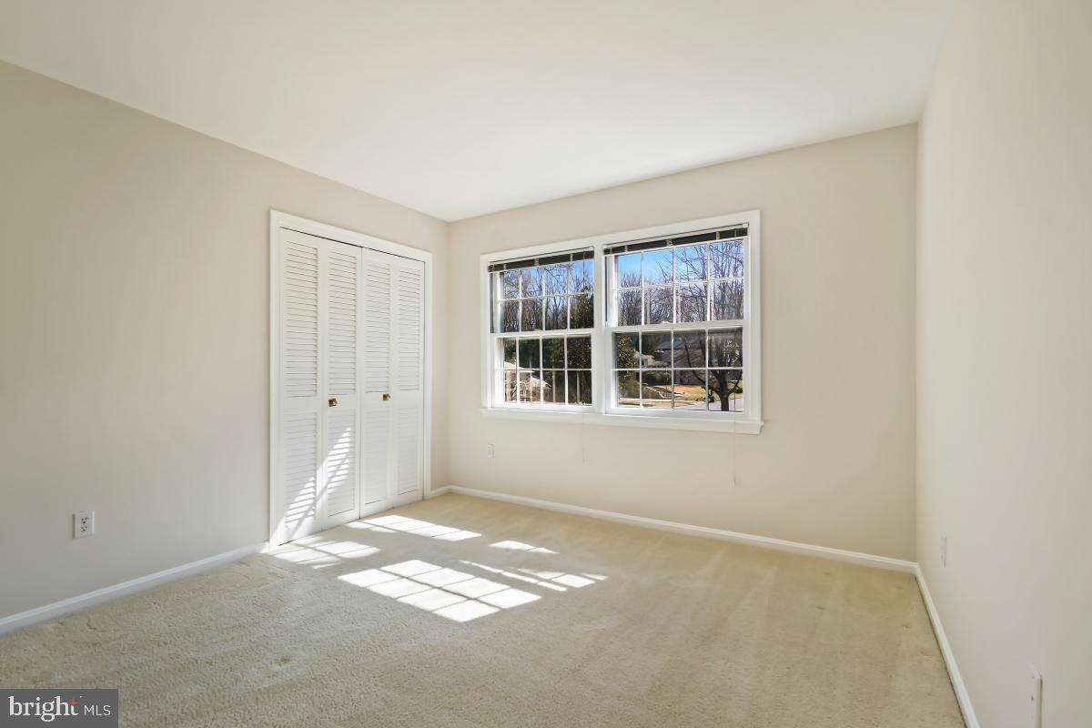 1554 Forest Villa Ln