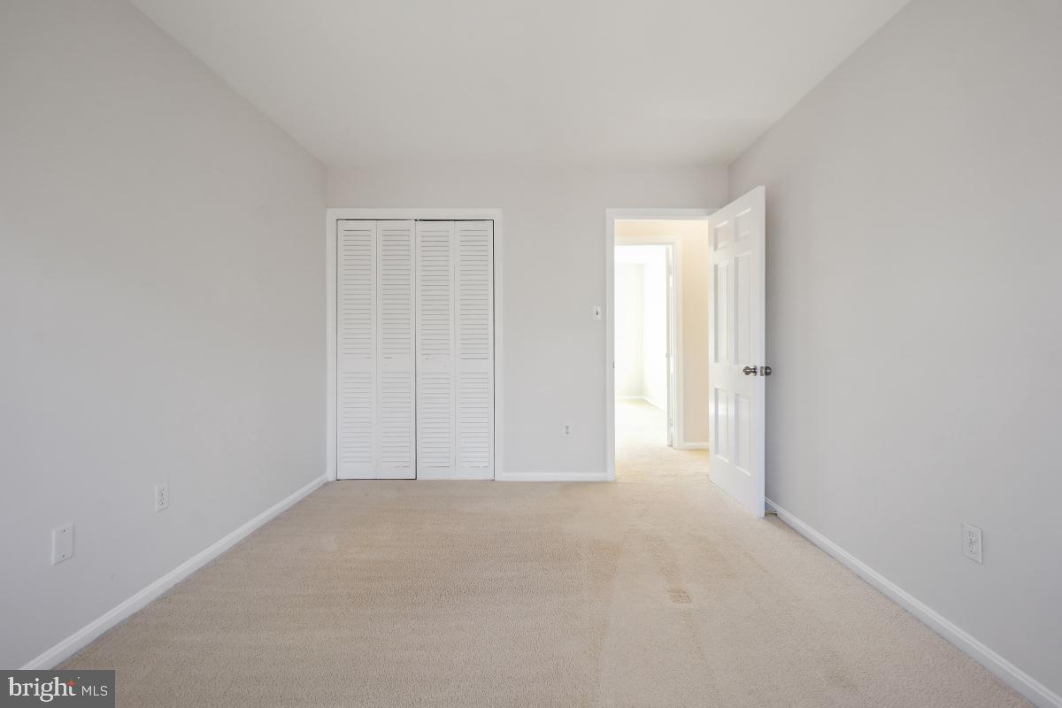 1554 Forest Villa Ln