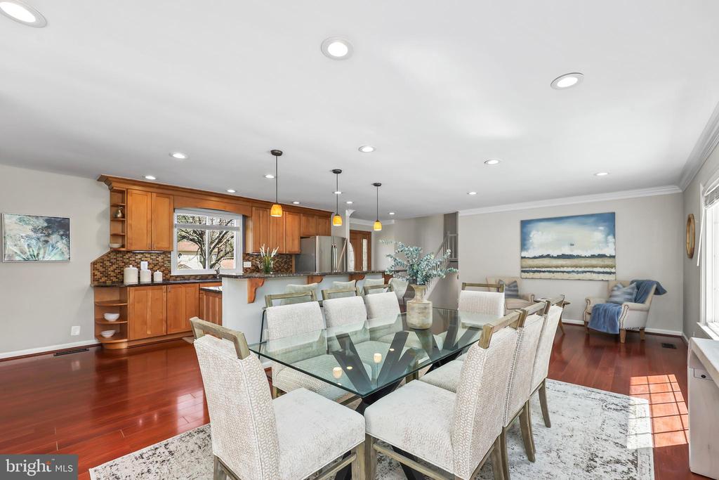 9633 Cinnamon Creek Dr