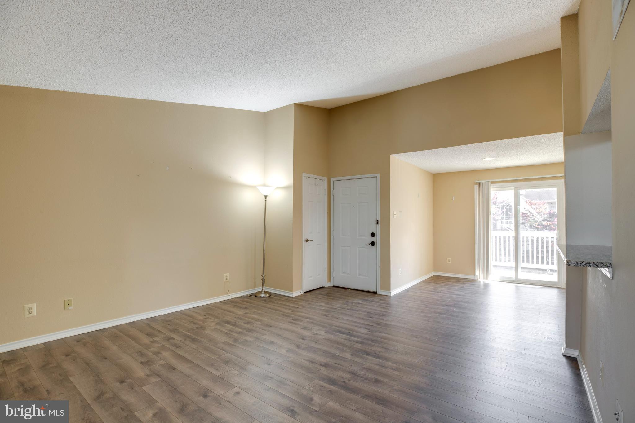 1543 LINCOLN WAY 301B