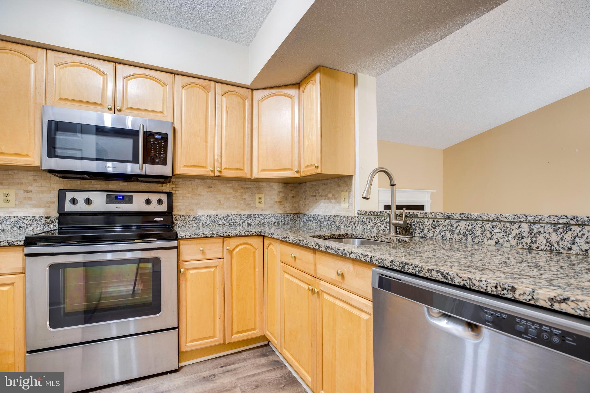 1543 LINCOLN WAY 301B