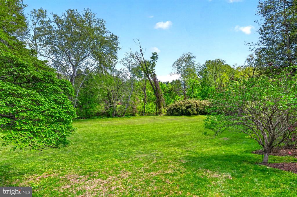 1003 PRIORY PLACE
