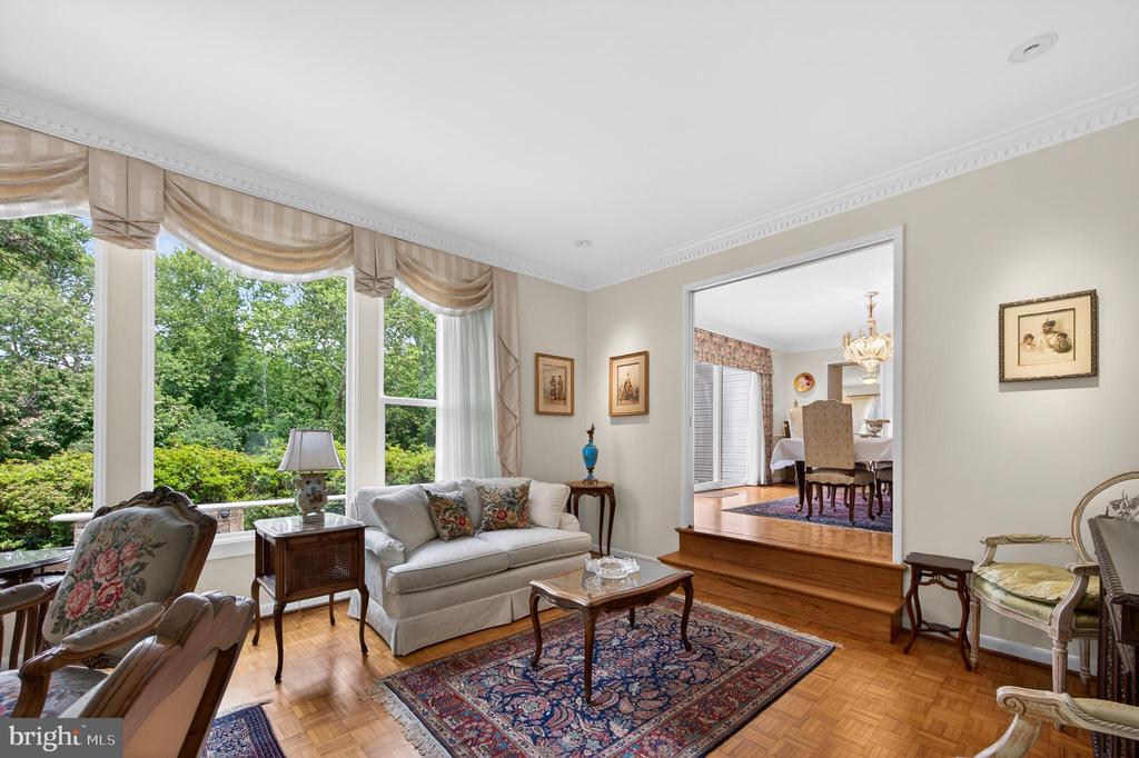 1003 PRIORY PLACE