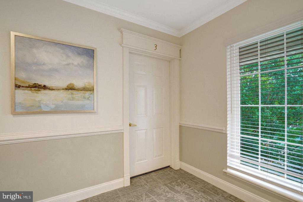 6990 FALLS REACH DRIVE Unit: 301