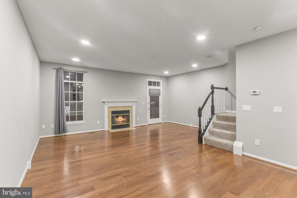 20395 CHARTER OAK DRIVE