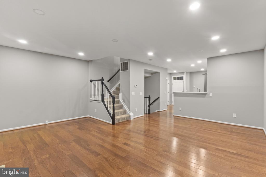 20395 CHARTER OAK DRIVE