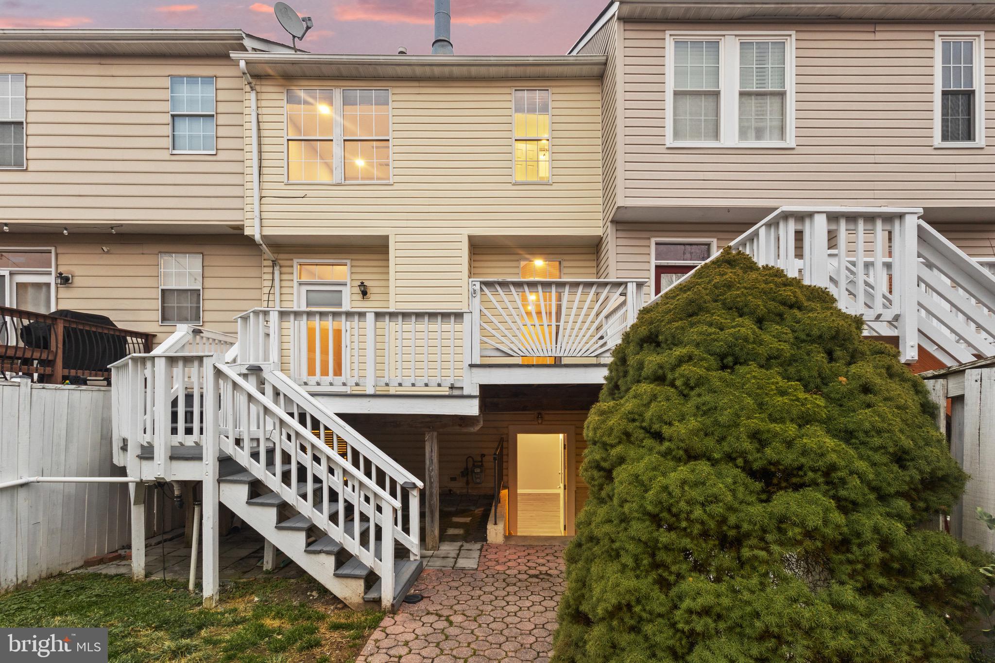 20395 CHARTER OAK DRIVE