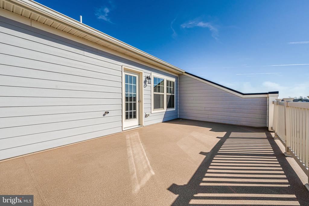 9500 BARNES LOOP