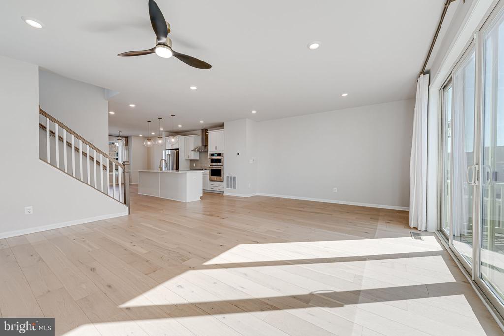 9500 BARNES LOOP