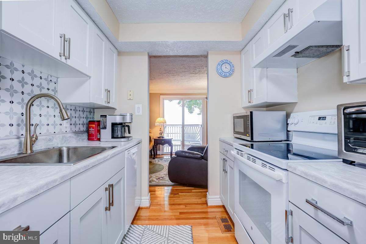 16135 Alexander Pl