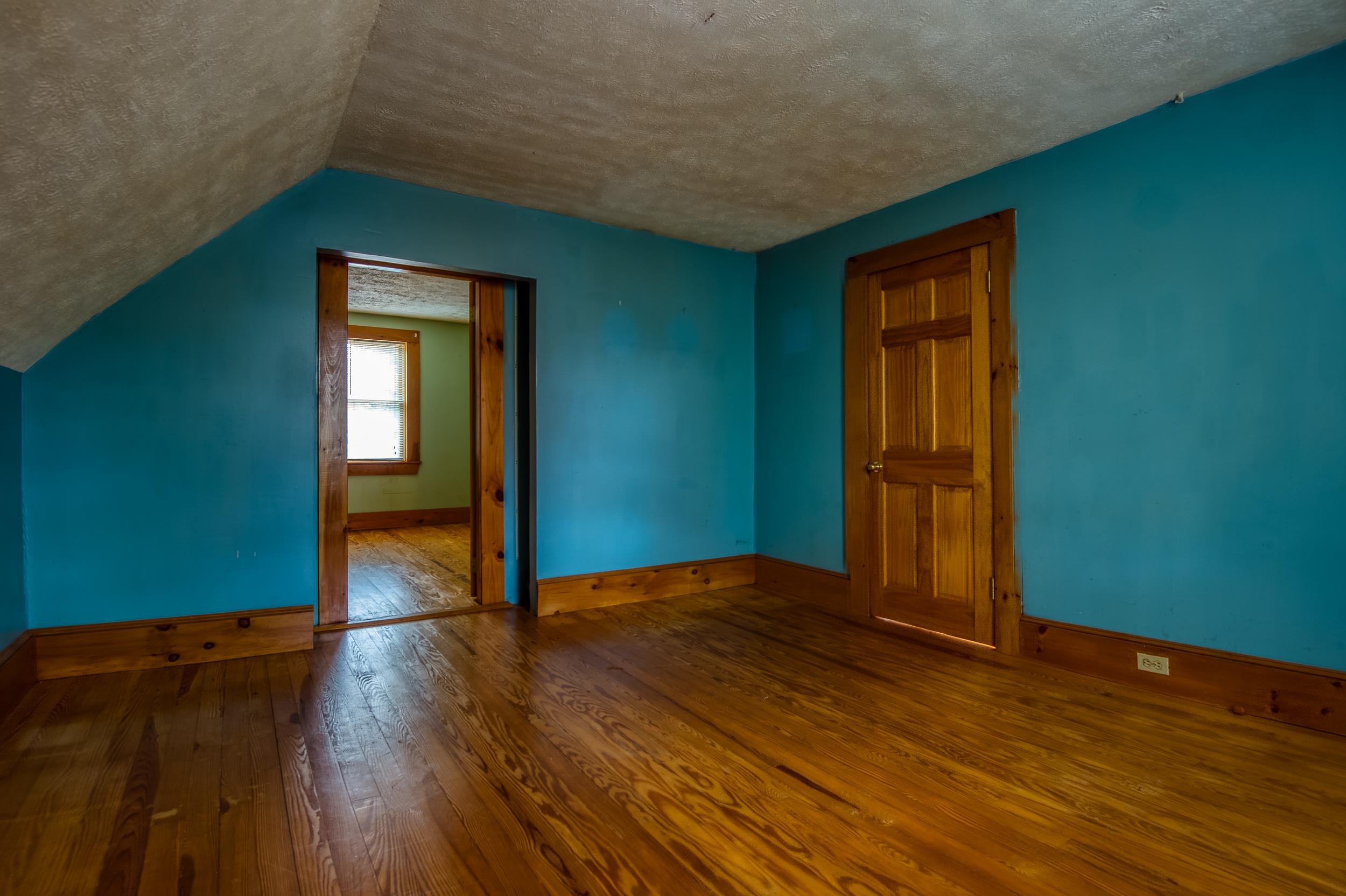 5 Emerson Road