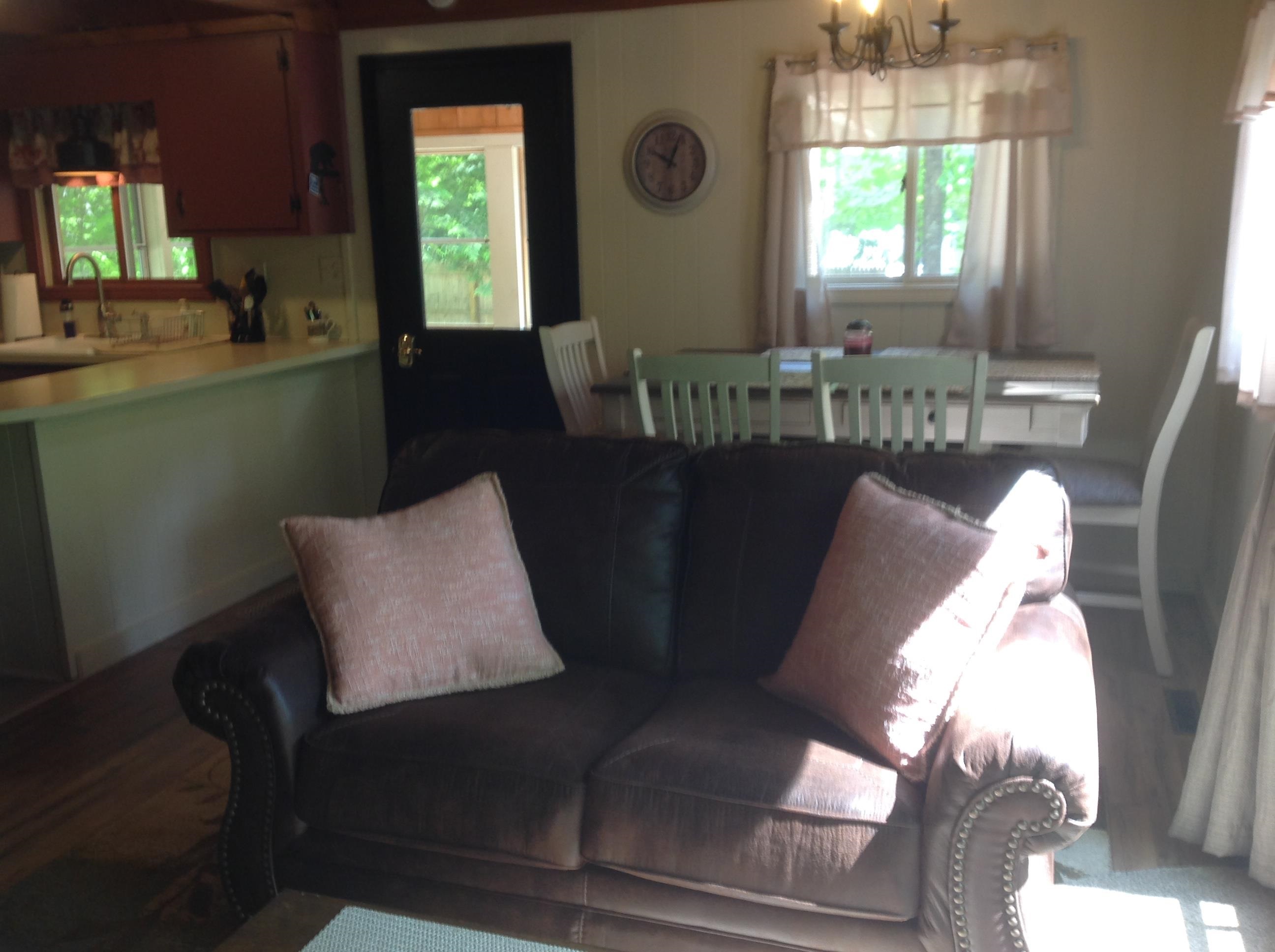 6 Oakwood Drive