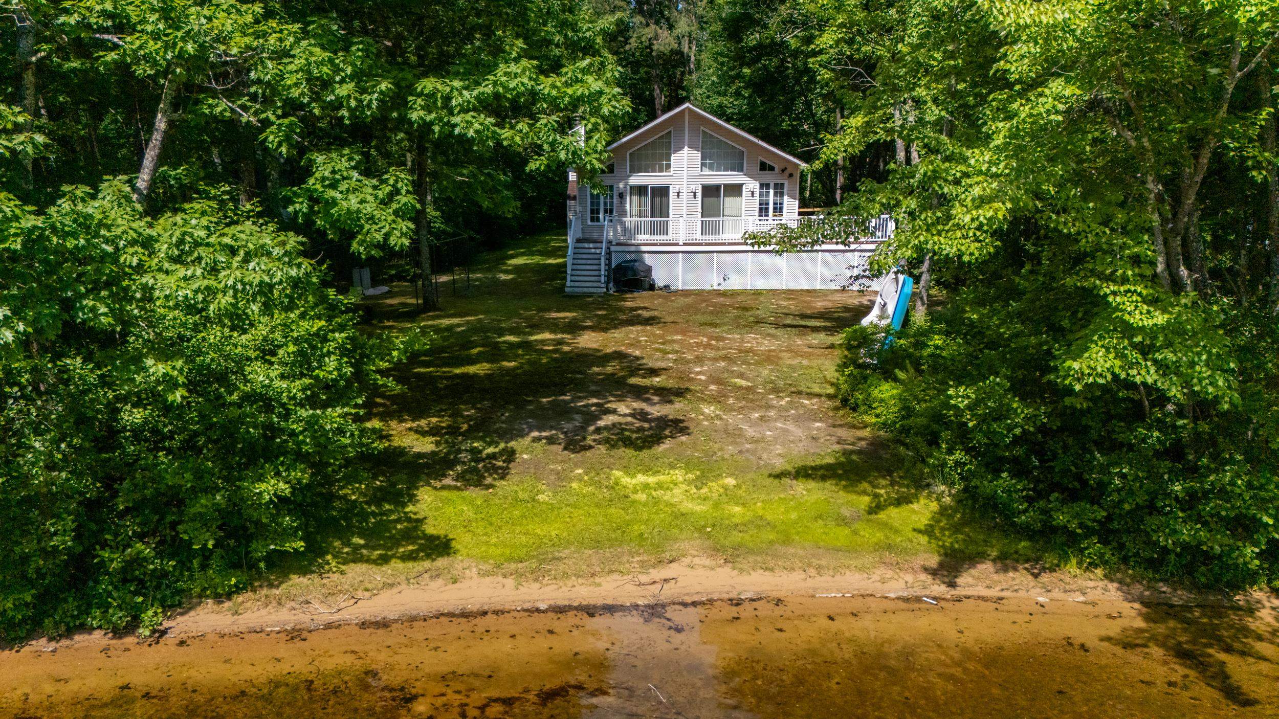 437 Pequawket Trail
