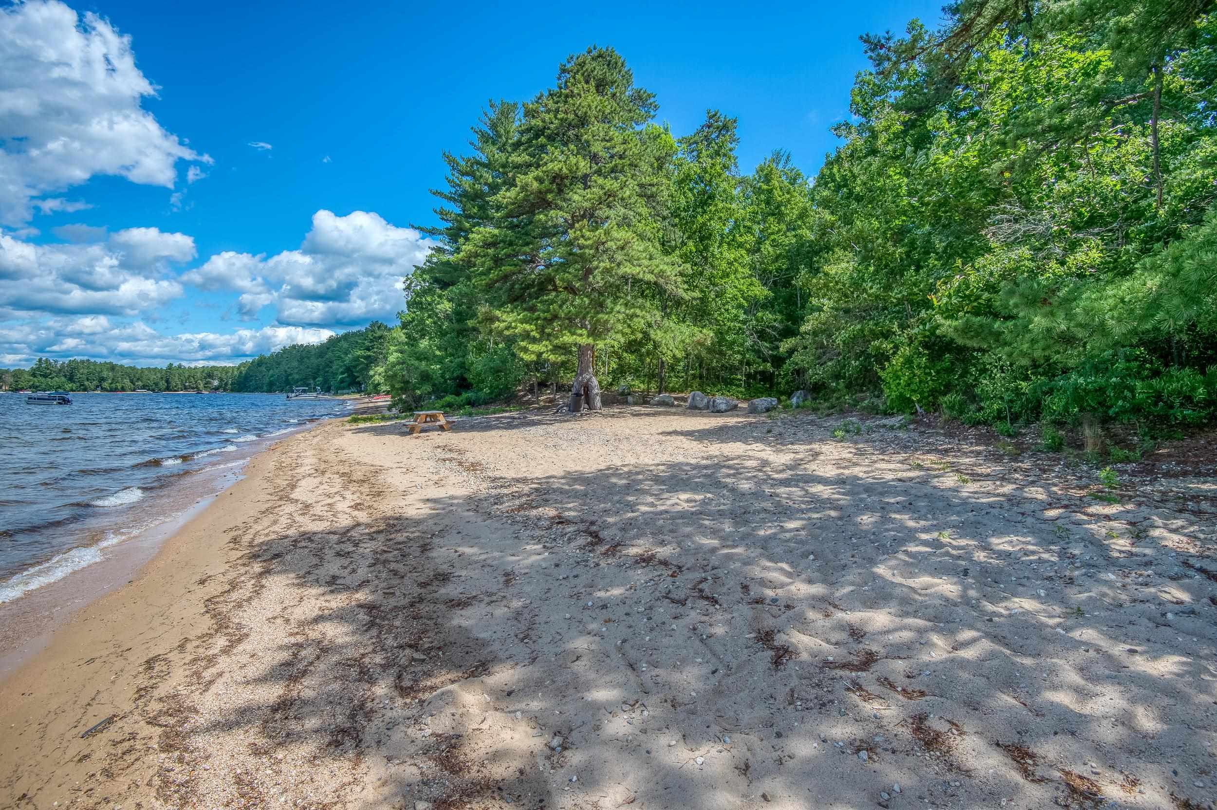 437 Pequawket Trail