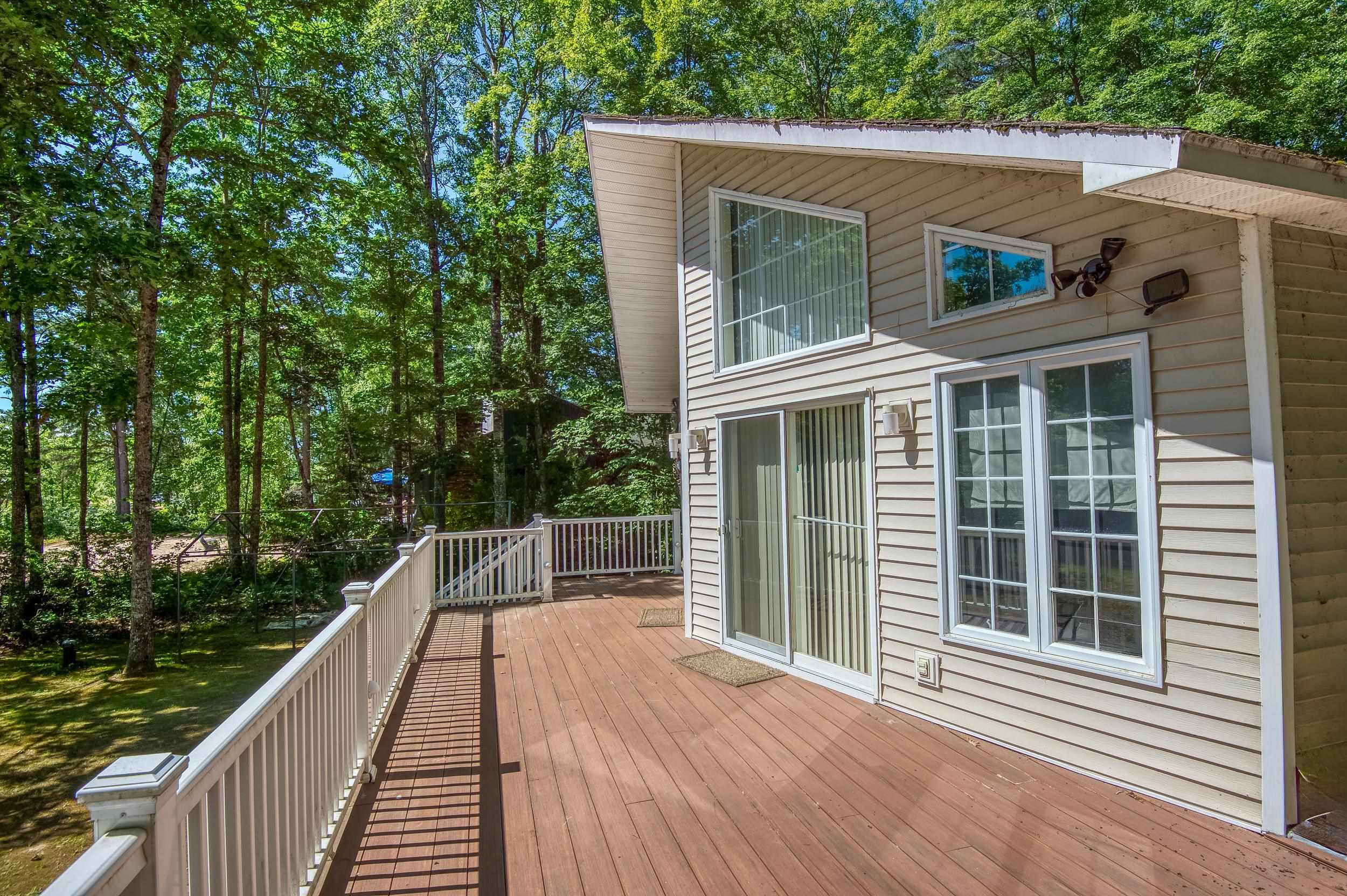 437 Pequawket Trail