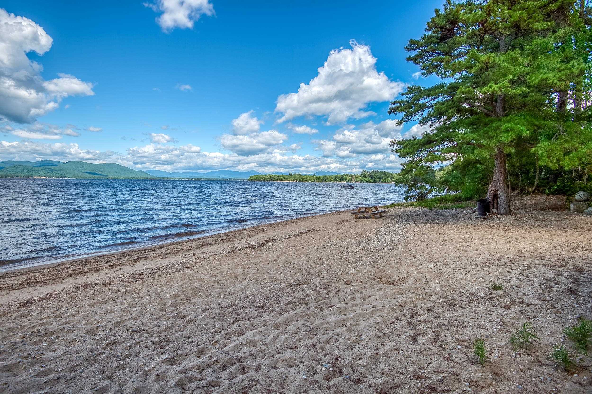 437 Pequawket Trail