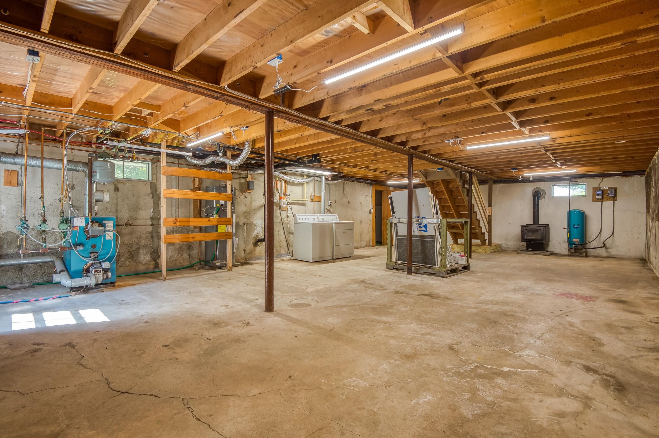 327 Vittum Hill Road